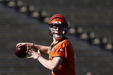 LOS ANGELES, CALIFORNIA - FEBRUARY 09: Joe Burrow #9 of the Cincinnati Bengals throws during practice in preparation for Super Bowl LVI at UCLA's Drake Stadium on February 09, 2022 in Los Angeles, California.